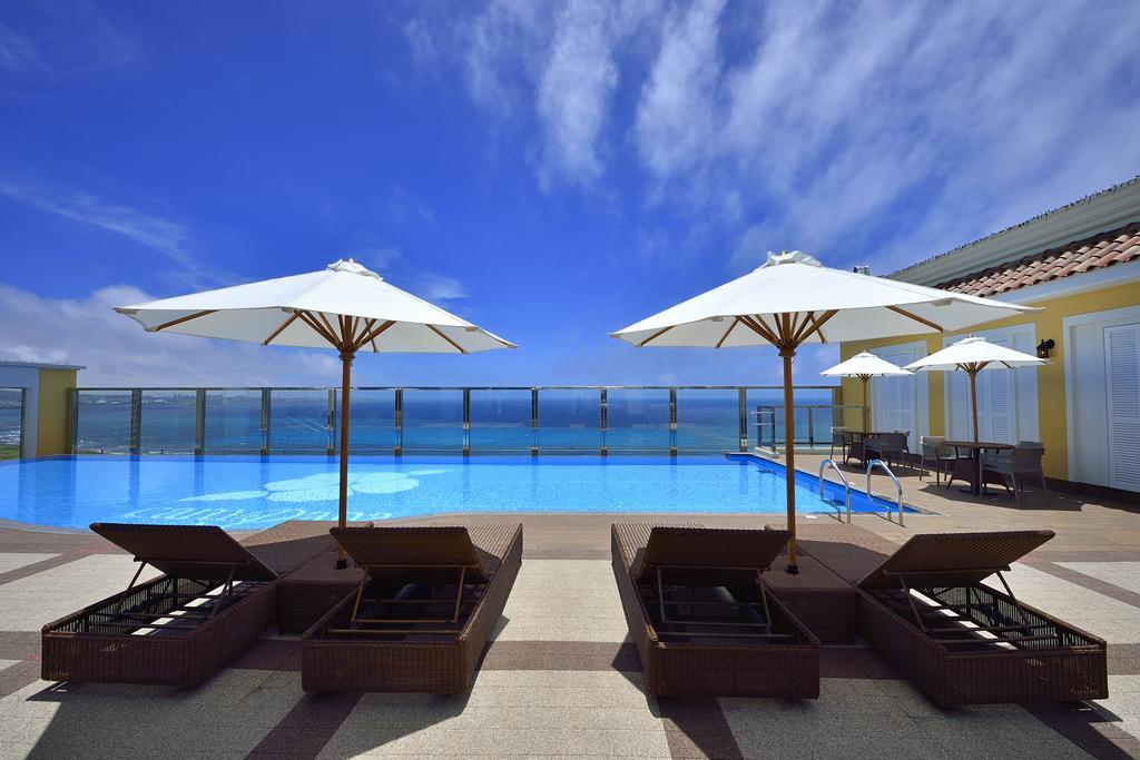 Vessel Hotel Campana Okinawa Chatan Extérieur photo